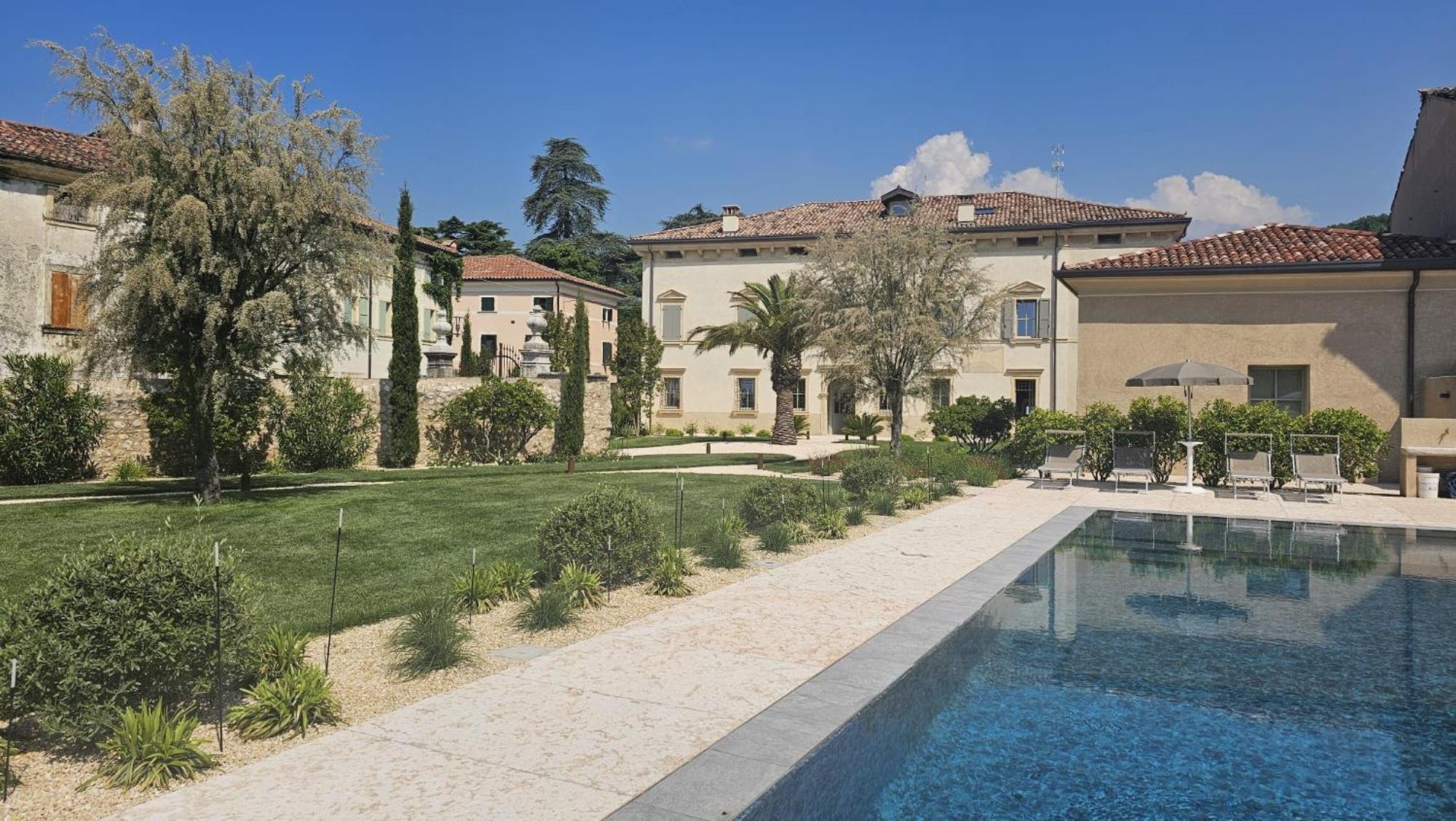 Villa Tosi - Luxury Apartments In Villa Veneta Tregnago Luaran gambar