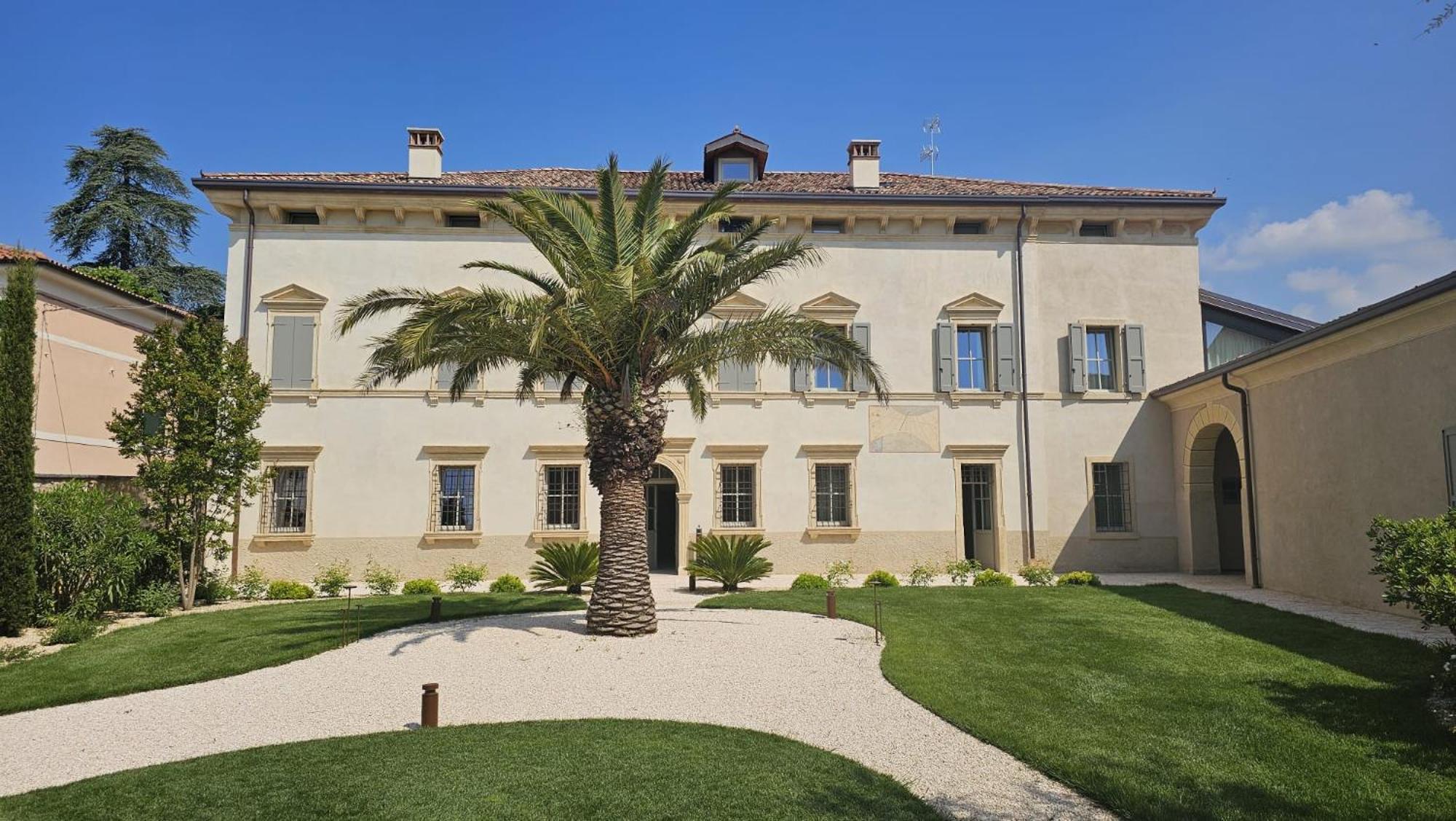 Villa Tosi - Luxury Apartments In Villa Veneta Tregnago Luaran gambar
